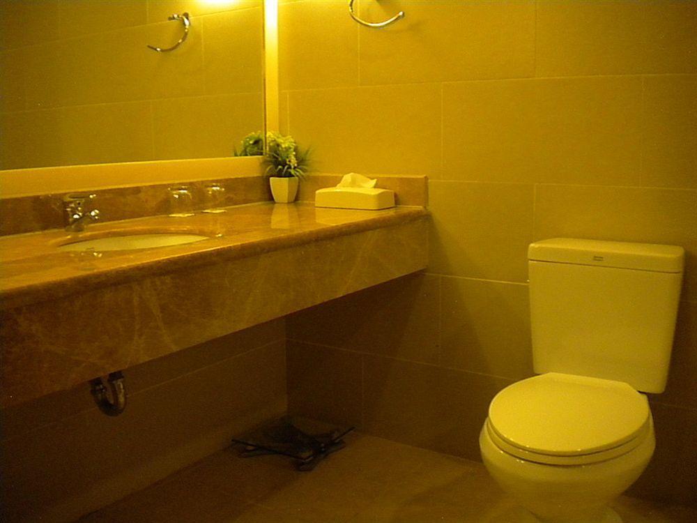 Hanting Hotel Shanghai Caohejing Yishan Road Exterior foto